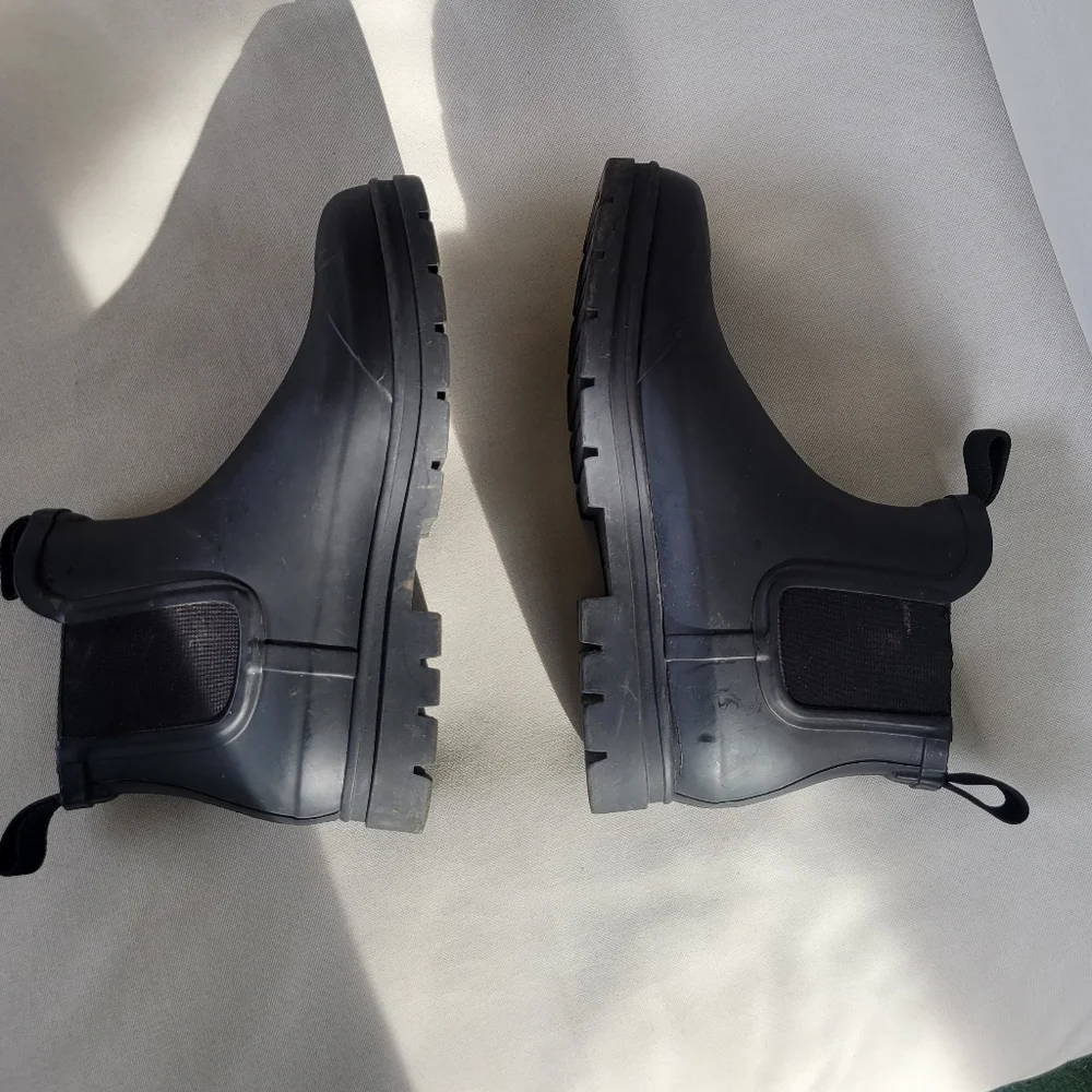 Everlane Lug Sole Rain Boots Size 8